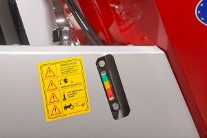 VERTIKALNI MIKSER ZA STOCNU HRANU 6m3 SA ZADNJIM UTOVARIVACEM /KARDAN/TRAKA ZA TRANSPORT