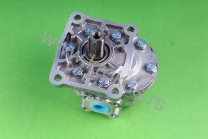 PUMPA HIDRAULICNA T-40 LEVA PLjOSNATA (NS32D-3L, NS32M-3L)