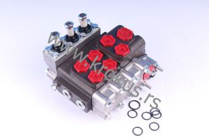 RAZVODNIK HIDRAULIKE R80-3/1-444 MTZ
