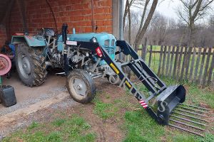 UTOVARIVAC PRED.ZA STAJNJAK IMT 3.2 MARKE AGRO TUR SA PRIKLJUCCIMA (TUR MF HK/3.2)